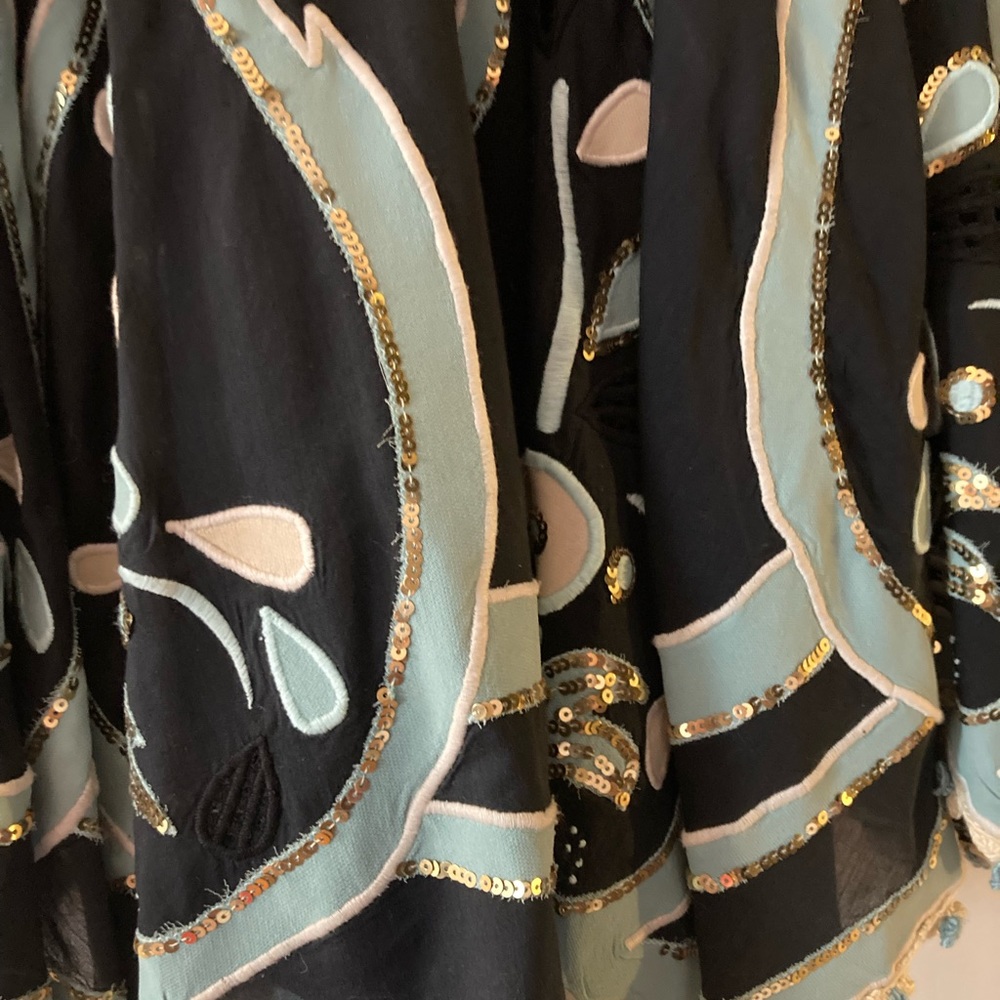 Festive detailed one of a kind skirt - Picture 2 of 3